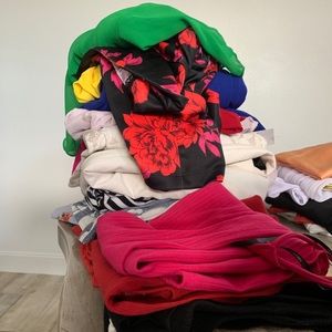 Box of 21 dresses & 2 pant jumpsuit size small